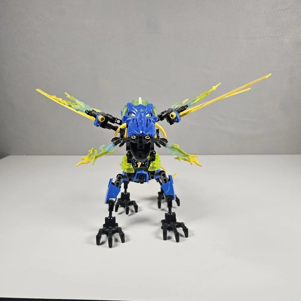 LEGO Hero Factory Dragon Bolt 44009 Brain Attack Blue Dragon Bionicle Preowned